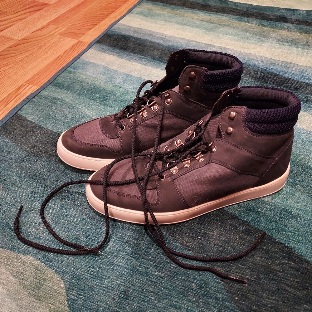 Crevo Pemberton size 11 Navy High Tops
